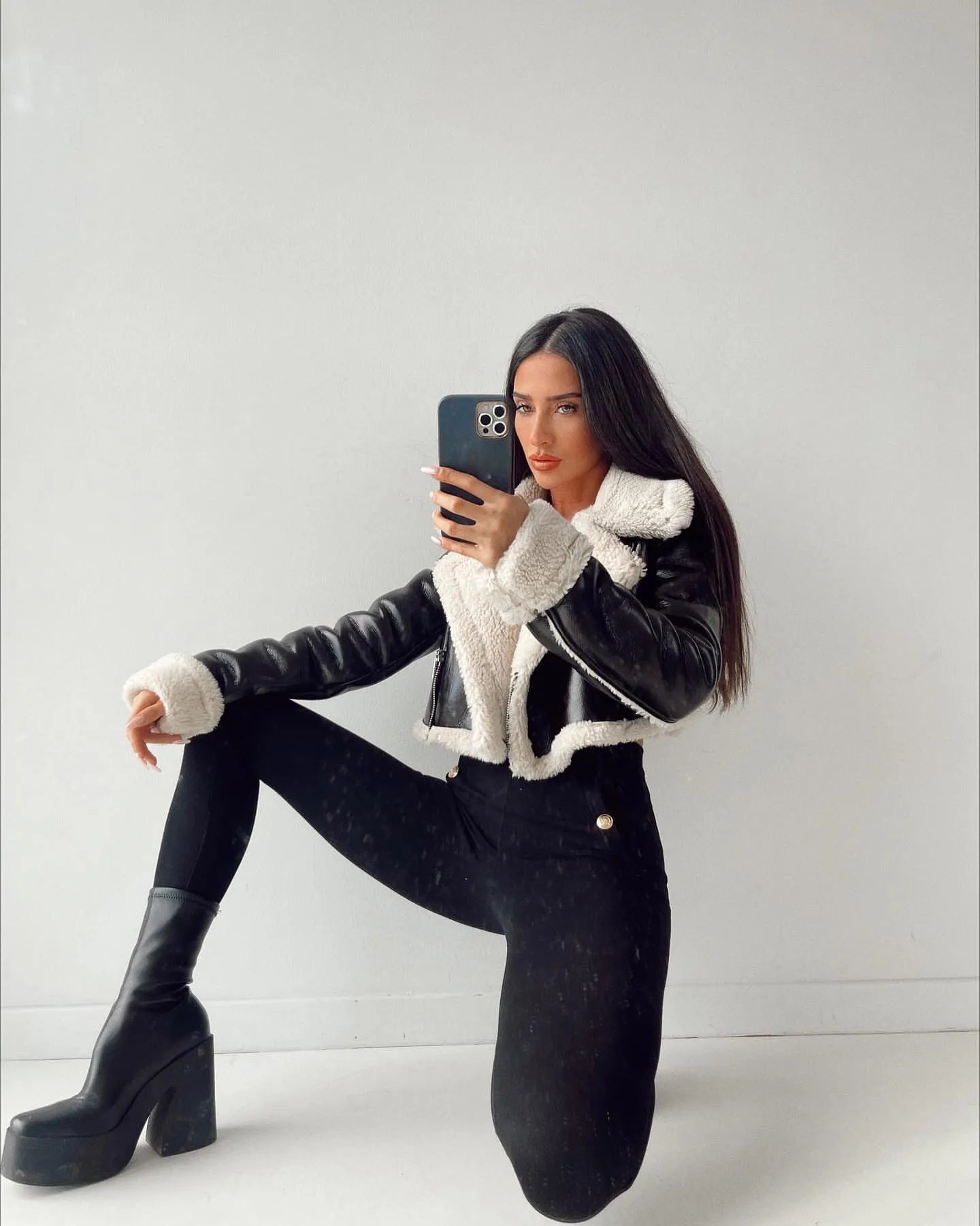 Maison Élan: Elevate cropped jacket.